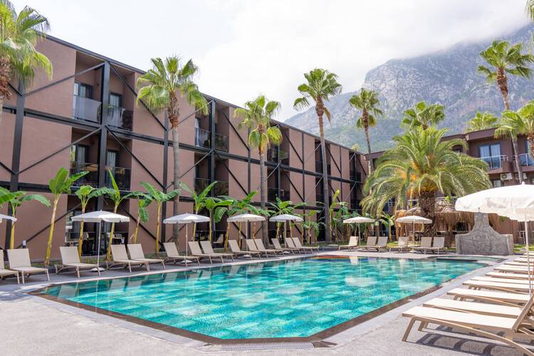 Golden Sun Hotel