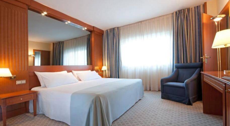 Tryp Apolo