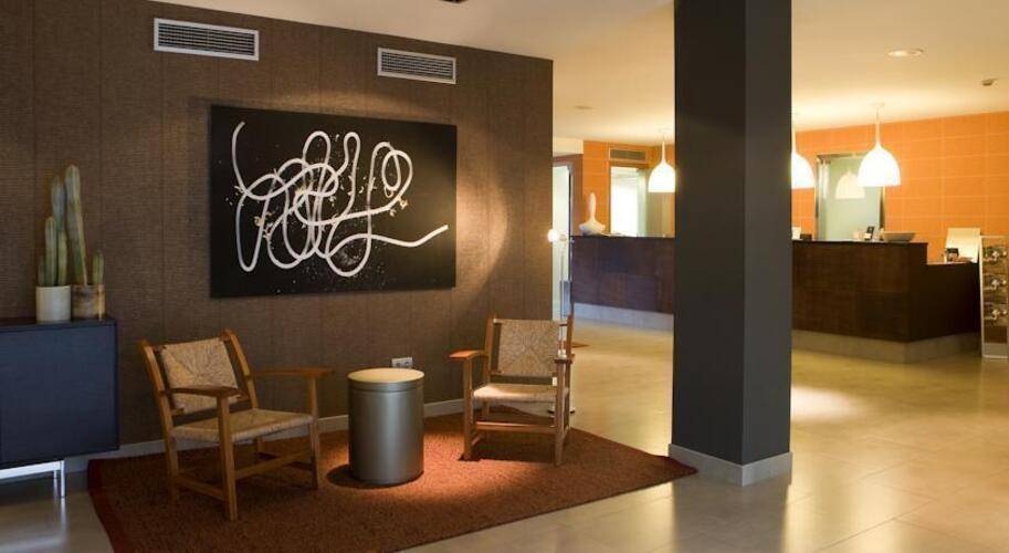Magnolia Hotel (Adults Only 15+)