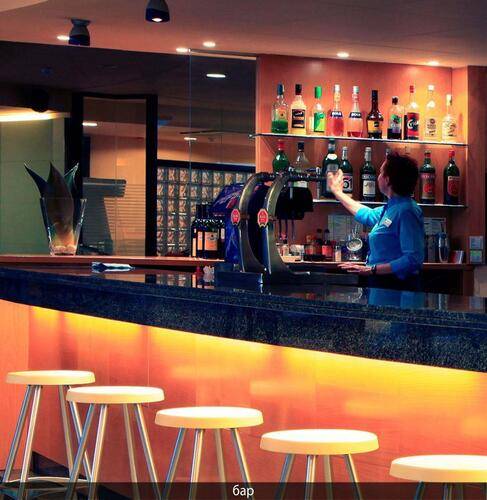 Aqua Hotel Montagut Suites
