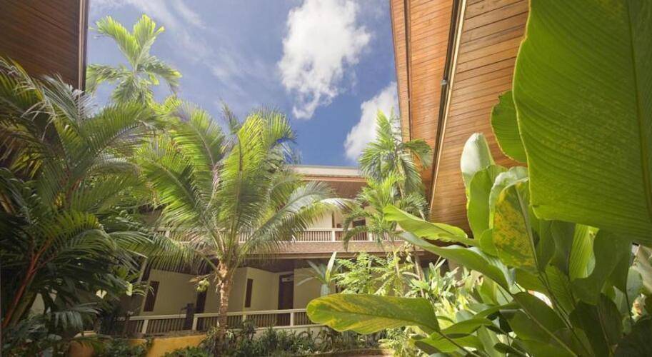 Thai House Beach Resort