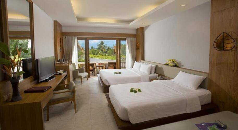Thai House Beach Resort