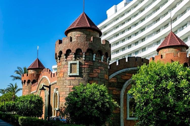 Miracle Resort Hotel