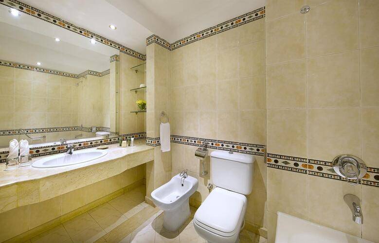 Jaz Fayrouz Resort (Ex.Hilton Sharm Fayrouz Resort)