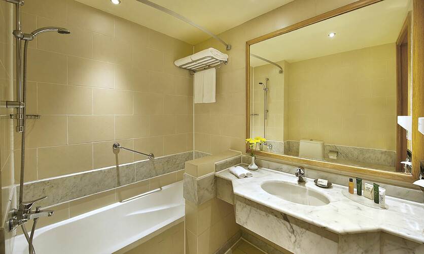 Safir Sharm Waterfalls Resort (Ex. Hilton Sharm Waterfalls Resort)