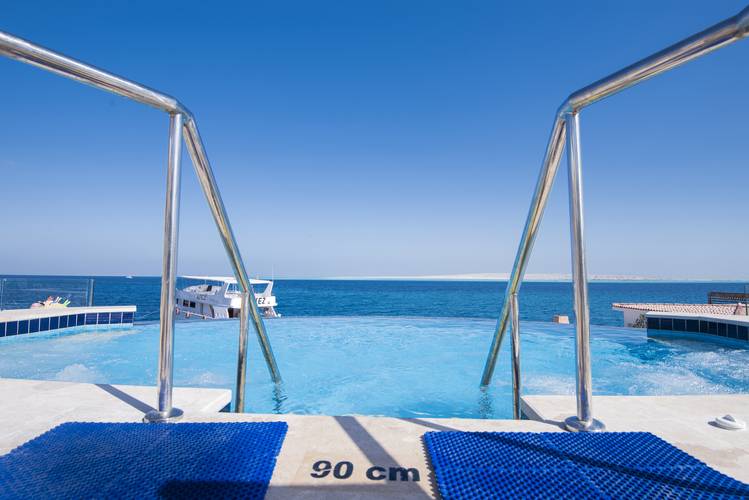 Sunrise Holidays Resort (Adults Only 16+)