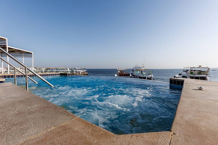 Sunrise Holidays Resort (Adults Only 16+)