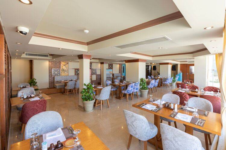Sunrise Holidays Resort (Adults Only 16+)