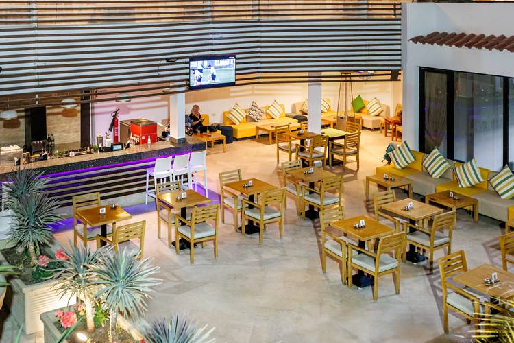 Sunrise Holidays Resort (Adults Only 16+)