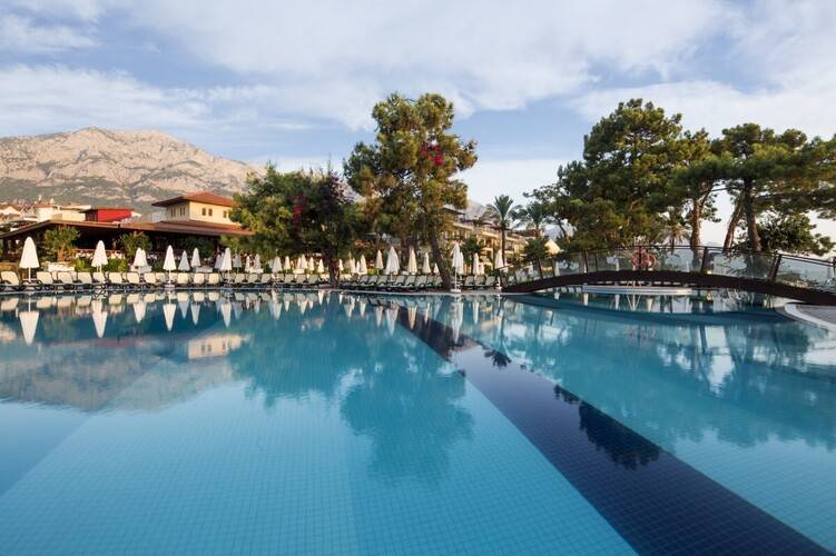 Crystal Aura Beach Resort & Spa