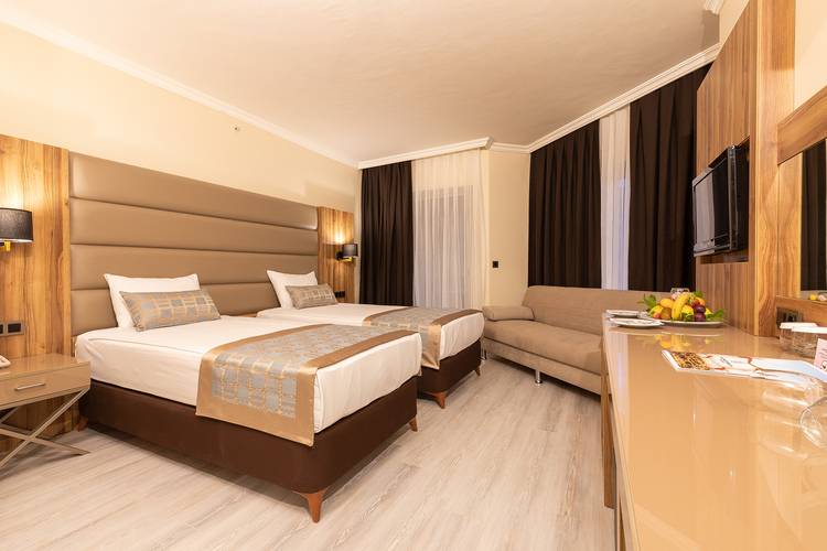 Selectum Family Resort Side (Ex.Silence Beach Resort)