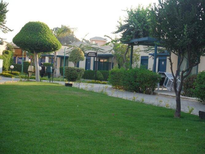 Cairo Pyramids Hotel (Ex. Movenpick Resort Cairo Pyramids)