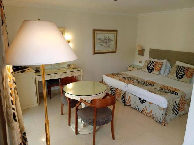 Cairo Pyramids Hotel (Ex. Movenpick Resort Cairo Pyramids)