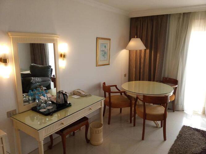 Cairo Pyramids Hotel (Ex. Movenpick Resort Cairo Pyramids)