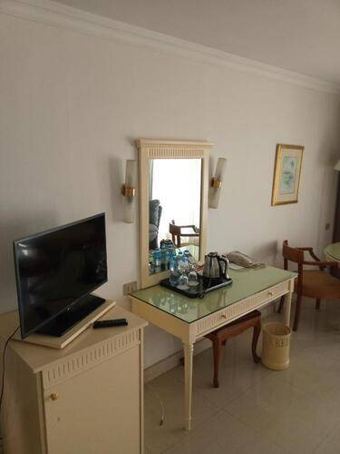 Cairo Pyramids Hotel (Ex. Movenpick Resort Cairo Pyramids)
