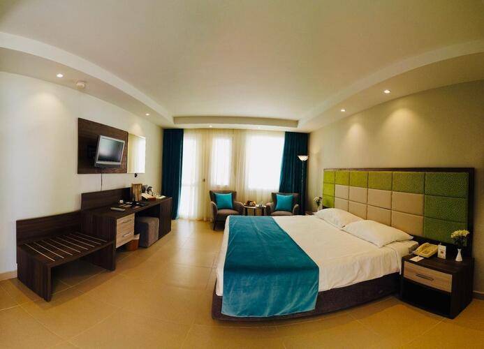 Maritim Jolie Ville Resort & Casino