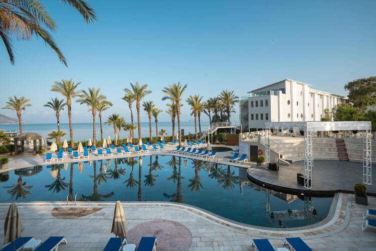 Arin Resort Hotel (Ex.Sundance Resort)