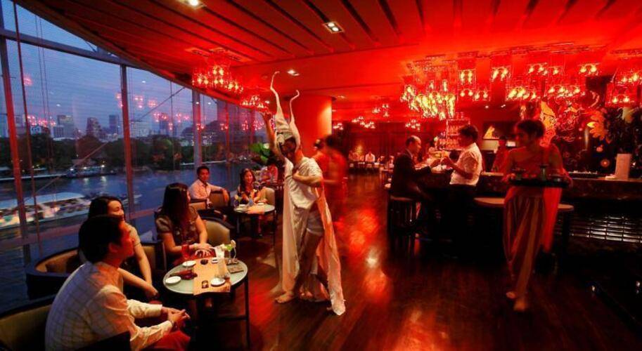 Millennium Hilton Bangkok Hotel