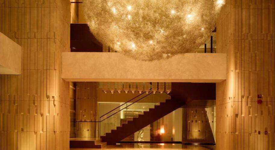 Millennium Hilton Bangkok Hotel