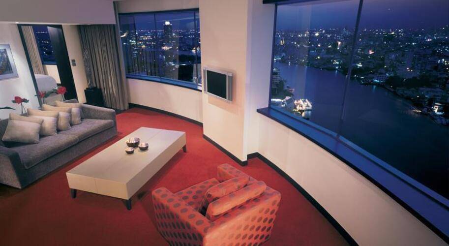 Millennium Hilton Bangkok Hotel