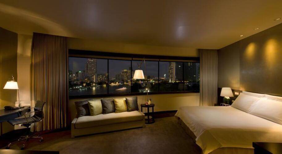 Millennium Hilton Bangkok Hotel