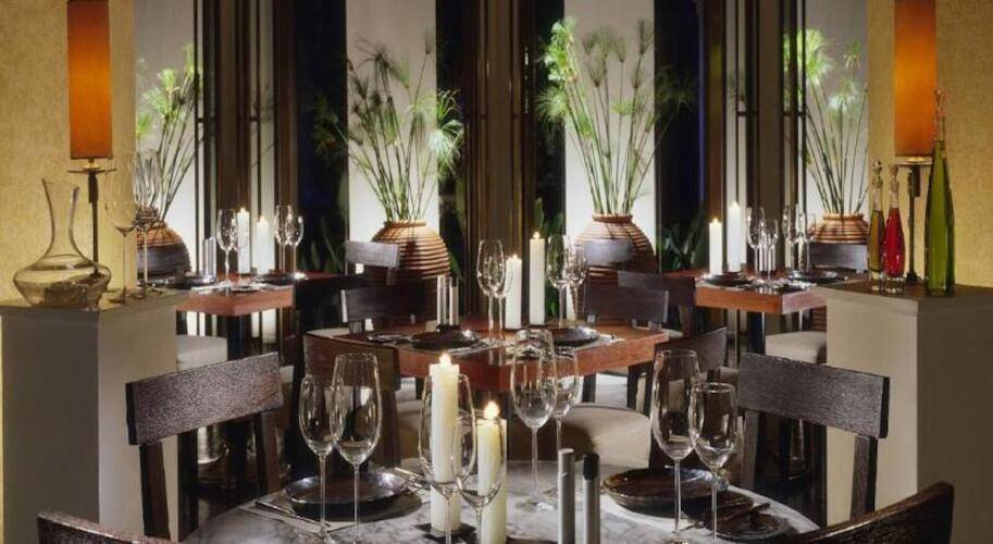 Anantara Siam Bangkok (Ex. Four Seasons Hotel Bangkok)