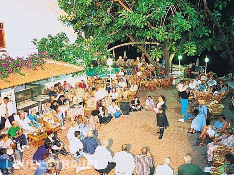 Фотография Floria Beach (Ex. Gorgulu Kleopatra Beach)