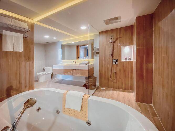 Phuket Graceland Resort&Spa