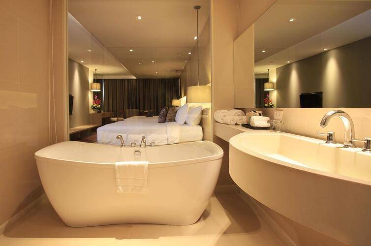 Phuket Graceland Resort&Spa