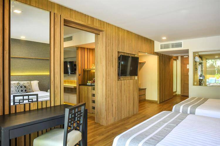 Phuket Graceland Resort&Spa