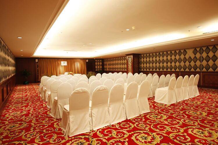 Phuket Graceland Resort&Spa