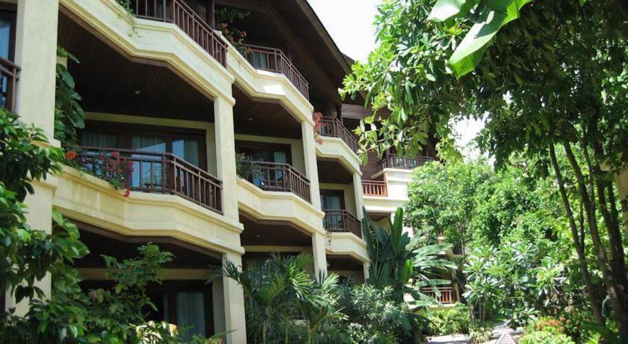 Nora Beach Resort & Spa