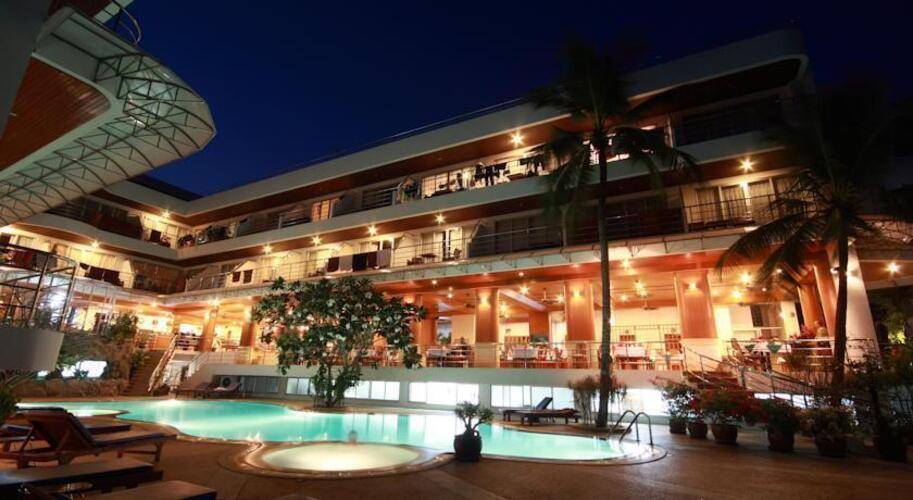 First House Hotel