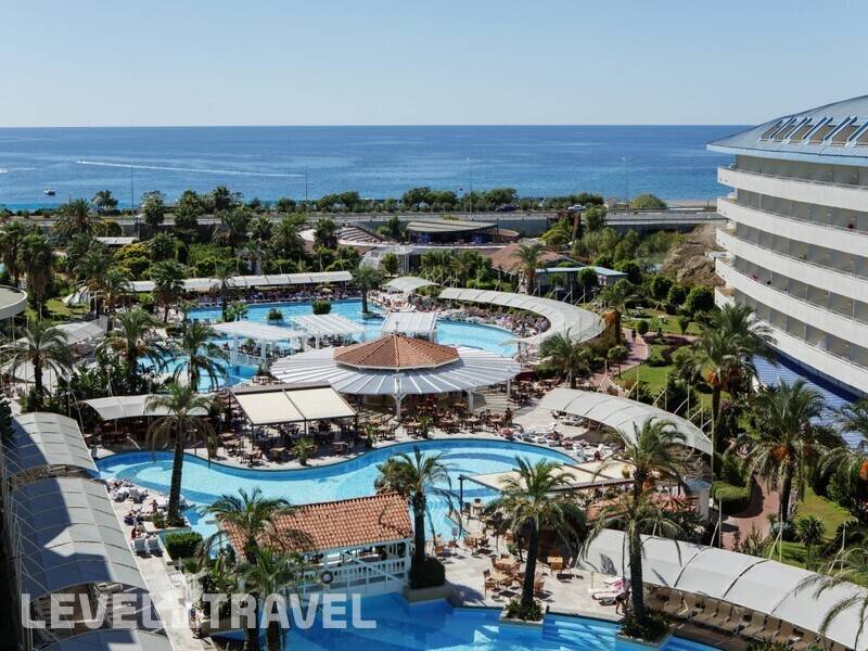 Фотография Crystal Admiral Resort Suites & Spa