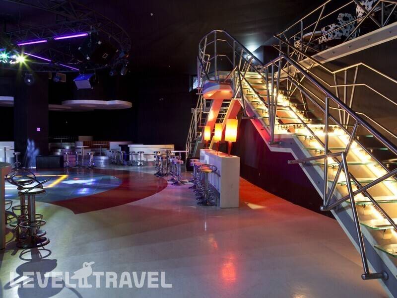 Фотография Crystal Admiral Resort Suites & Spa