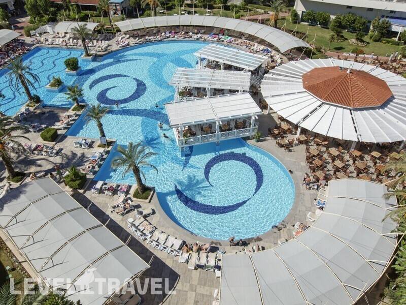 Фотография Crystal Admiral Resort Suites & Spa