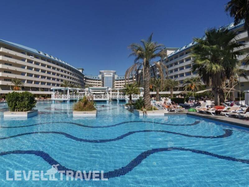 Фотография Crystal Admiral Resort Suites & Spa