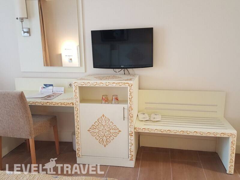 Фотография Crystal Admiral Resort Suites & Spa