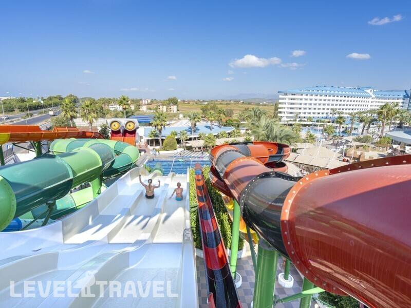 Фотография Crystal Admiral Resort Suites & Spa