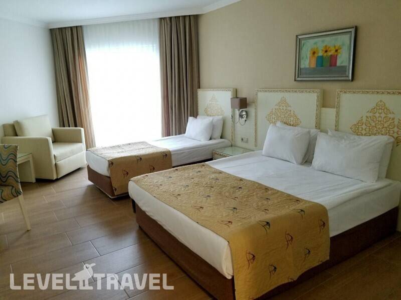 Фотография Crystal Admiral Resort Suites & Spa