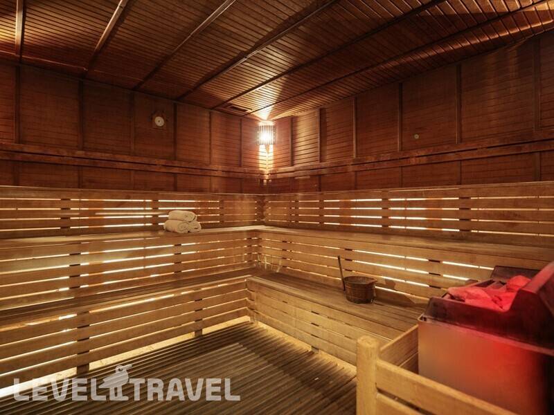 Фотография Crystal Admiral Resort Suites & Spa