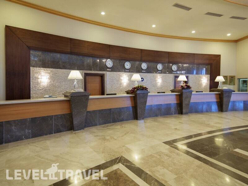 Фотография Crystal Admiral Resort Suites & Spa