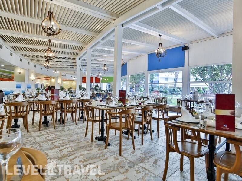 Фотография Crystal Admiral Resort Suites & Spa