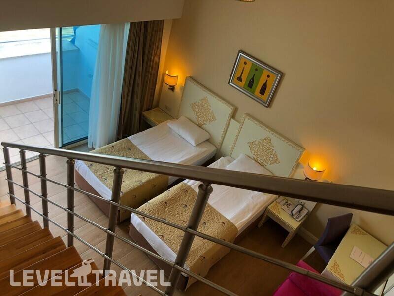 Фотография Crystal Admiral Resort Suites & Spa