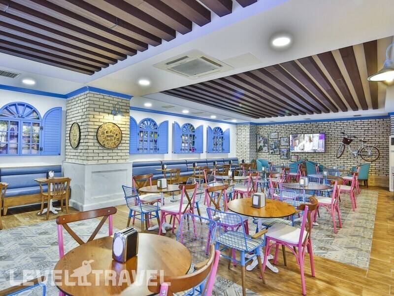 Фотография Crystal Admiral Resort Suites & Spa