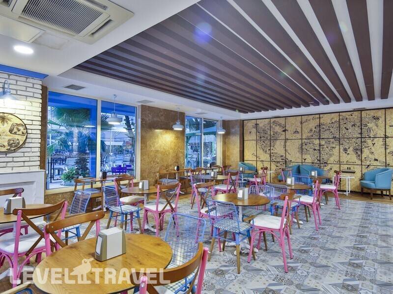 Фотография Crystal Admiral Resort Suites & Spa