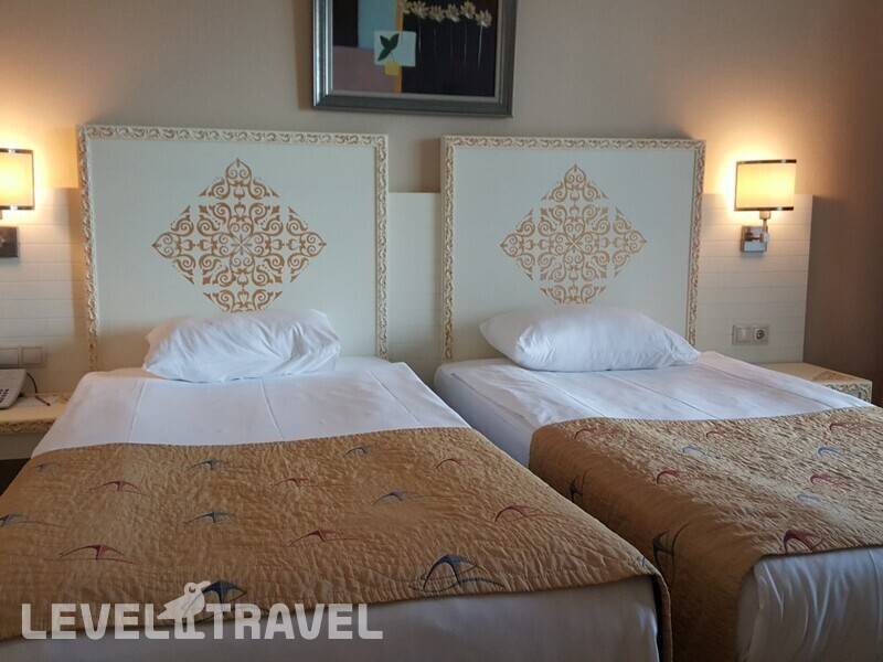 Фотография Crystal Admiral Resort Suites & Spa