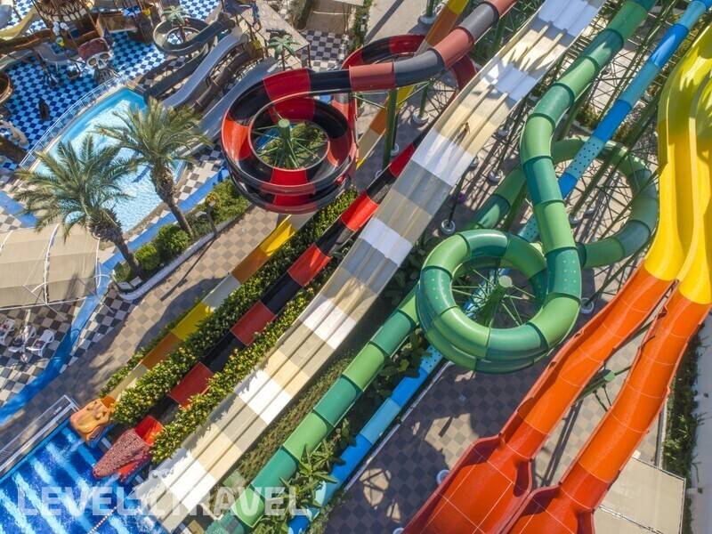 Фотография Crystal Admiral Resort Suites & Spa