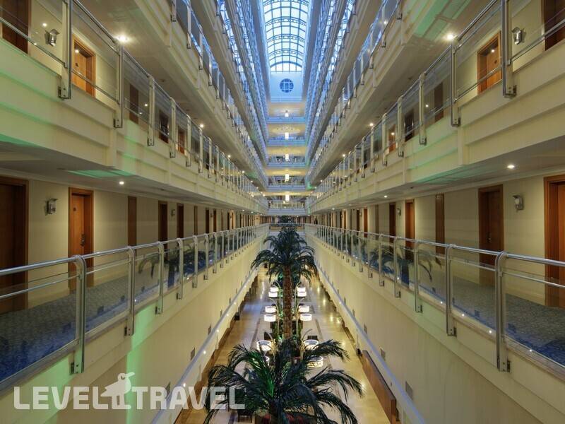 Фотография Crystal Admiral Resort Suites & Spa