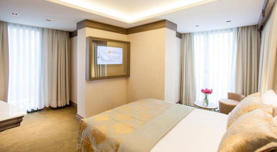 Pierre Loti Hotel